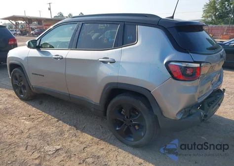 2019 Jeep Compass Altitude Fwd из США, поврежденный, VIN 3C4NJCBB0KT613244